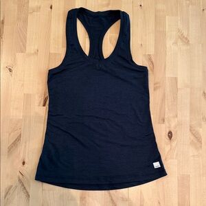 Vuori Black Lux Performance Tank